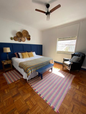 Casa Vintage cm Garagem/ 2 Quartos + 1 suite